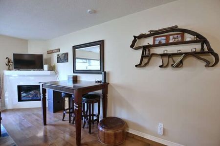 For Lease - 332 Mariners Way, Collingwood, Ontario - Photo 3