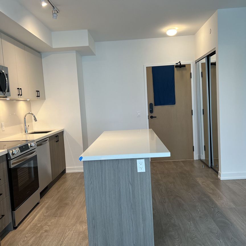 For Lease - 333 Sunseeker Avenue Unit# 305, Innisfil, Ontario - Photo 1