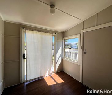 Neat and Tidy 3 Bedroom House - Photo 6
