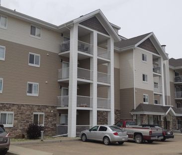 Axxess – 2 Bedroom 2 Bathroom Condo Near Sylvan Lake - Photo 3