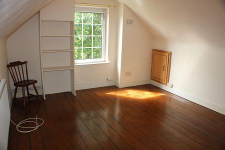 2 bedroom end of terrace house to rent - Photo 5