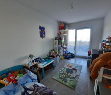 Location Appartement 3 pièces 70m² CHAMBRAY LES TOURS 37170 - Photo 3