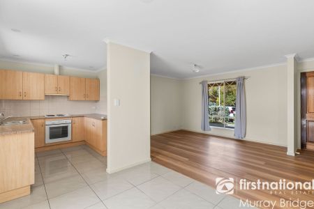 Lovely Villa in a Quiet Cul-de-Sac - Close to the River - Photo 2