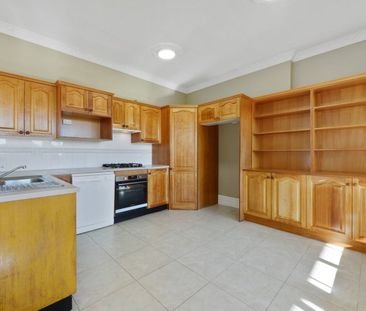 Oversized Beachside Duplex with Ocean Views - Photo 4