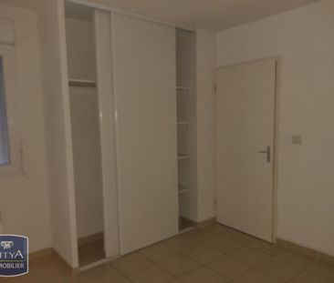 Location Appartement 2 pièces 48m² PONT ST ESPRIT 30130 - Photo 6