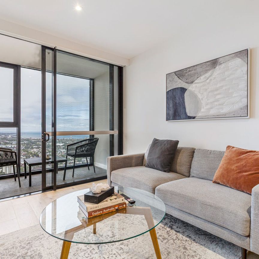 FULLY FURNISHED !! - Photo 1