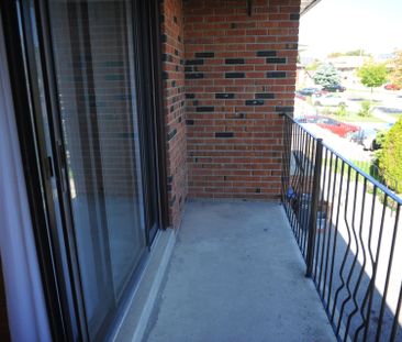 For Lease - 1618 Corkstone Glade Unit# Upper, Mississauga, Ontario - Photo 2