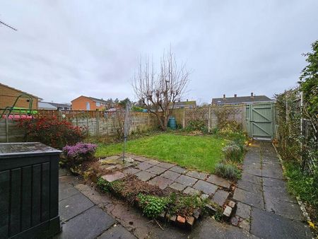 3 bedroom terraced house to rent - Photo 5