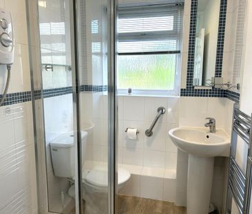 2 bedroom semi-detached house to rent - Photo 6