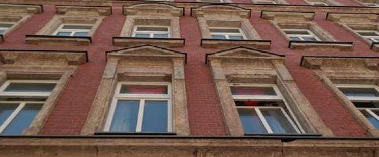 *** Großzügige und günstige 5,5-Zimmerwohnung mit 2 Bädern am Zentrum!!! *** - Photo 1