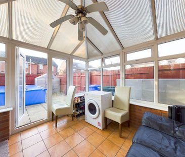 2 bedroom terraced house to rent - Photo 4