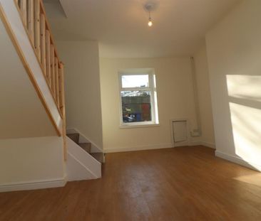2 bedroom House To Let - Photo 5