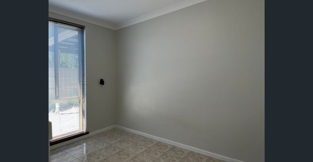 20 Wychcross Street, Westminster, WA 6061 - Photo 1