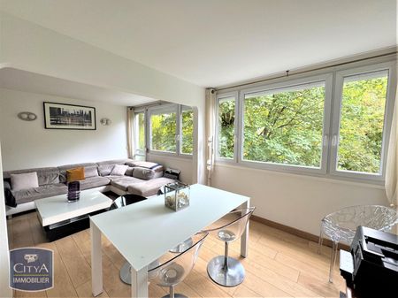 Location Appartement 3 pièces 67m² LILLE 59000 - Photo 2