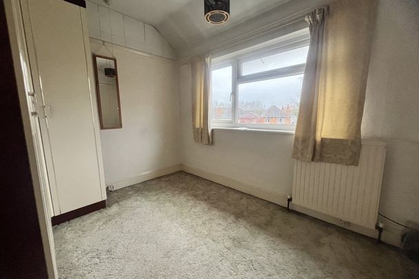 Edith Avenue - Photo 1