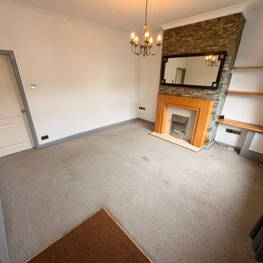 Station Road, Blackrod, Bolton - Photo 1