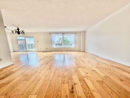 For Lease - 4230 Perivale Road Unit# Main&upper level, Mississauga, Ontario - Photo 3