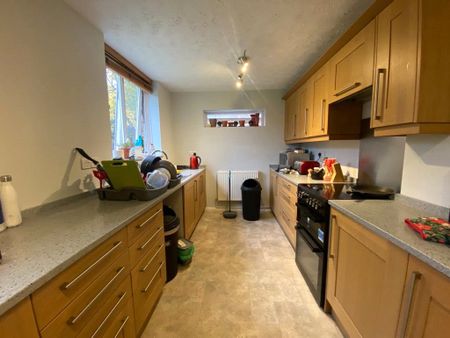 1 bedroom sharedAccommodation in Lauradale, Berkshire - Photo 2