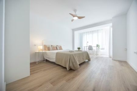 Avinguda de la Plata, Valencia, Valencian Community 46004 - Photo 4