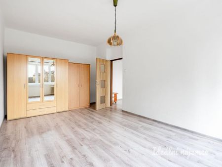 Pronájem bytu 2+1 59 m2 - Fotografie 4