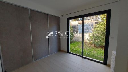 3%.COM vous propose : à ALLAUCH , LOCATION TRES JOLIE VILLA T4 CONTEMPORAINE AVEC PISCINE - Photo 3