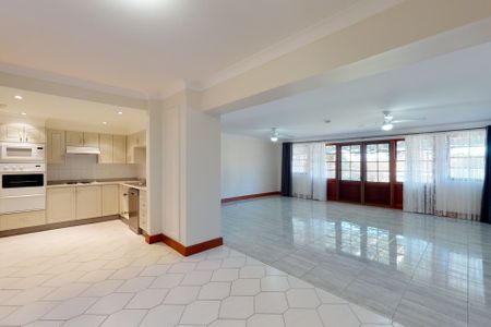 6 Malia Crescent, Windella NSW 2320 - Photo 5