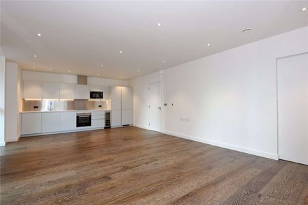 A stunning apartment within a sought after development. - Photo 5