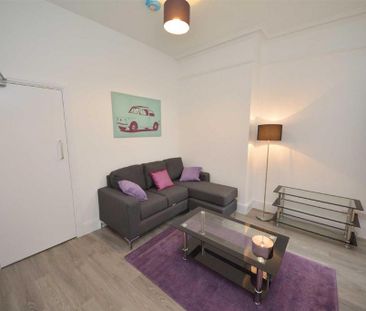 1 bedroom in a house share to rent - Photo 3