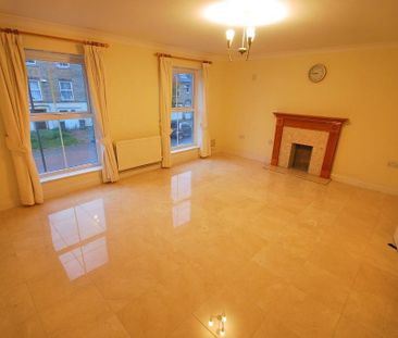 4 bedroom terraced house to rent - Photo 1