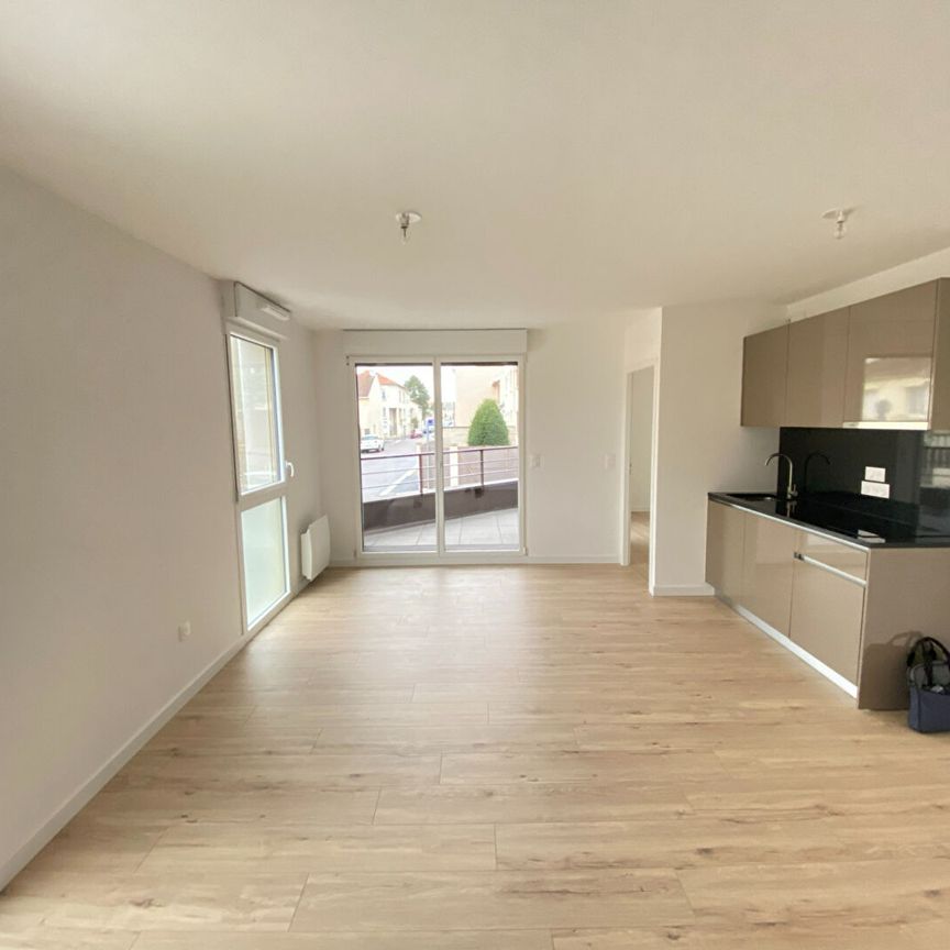 Location Appartement 2 pièces 55m² - Photo 1