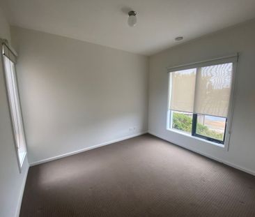 MODERN 3 BEDROOM HOME WITH TWO LIVING AREAS - Photo 1