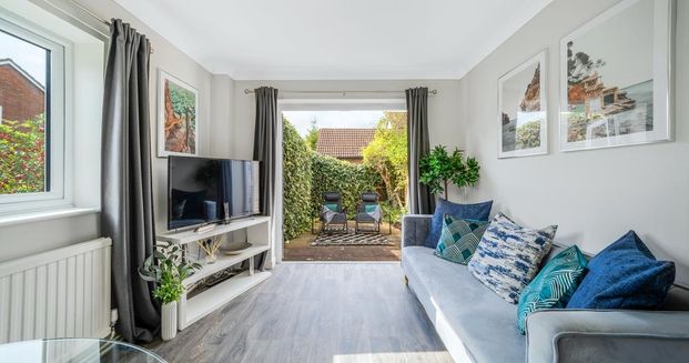 2 bedroom flat to rent - Photo 1