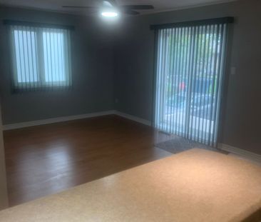 For Lease - 902 Notre Dame Street Unit# 100, Russell, Ontario - Photo 1