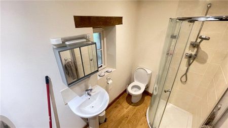 4 bedroom detached house to rent - Photo 5