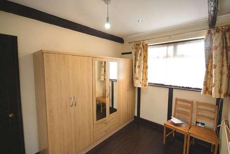 Ridding Lane, Greenford, UB6 - Photo 5