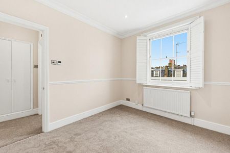 3 bedroom maisonette to rent - Photo 2