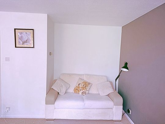 1 Bed Flat, Linksfield Gardens, AB24 - Photo 1