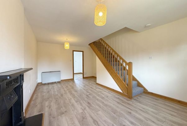 2 bedroom terraced house to rent - Photo 1