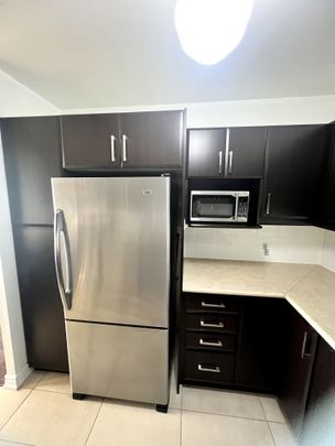 For Lease - 45 Carlton Street Unit# 1606, Toronto, Ontario - Photo 1