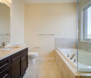 For Lease - 396 Thomas Phillips Drive, Aurora, Ontario - Photo 5