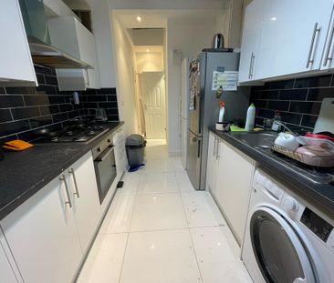 1 bedroom in a house share to rent - Photo 6