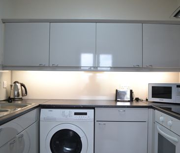2 Bed Flat, Grange Close, LS10 - Photo 4