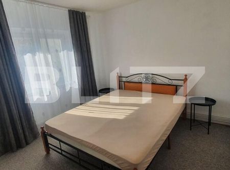 Apartament 3 camere, 70mp, centrala, cartier Rovine - Fotografie 2