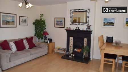 Room for rent in 2-bedroom apartment in Swords in Dublin - Photo 5