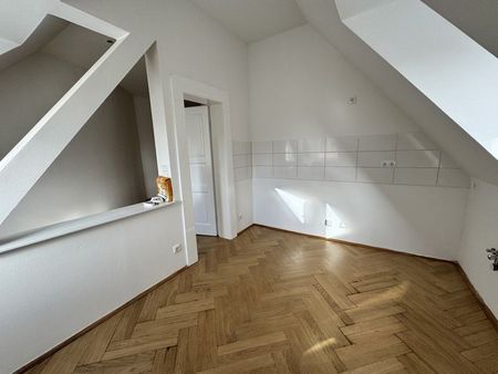 Feuerbachstraße/ Waldstraßenviertel! 5 Raum Wohnung mit Dachterrasse - Photo 4