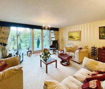 2 bedroom Flat To Let - Photo 4