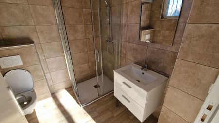 Saint victoret dans un petit immeuble un appartement de type 2 meublé, - Photo 4