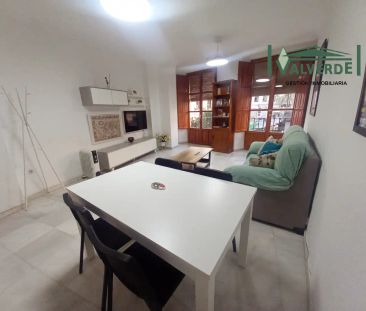 Piso de alquiler en Plaza Romanilla, Centro - Sagrario - Photo 1