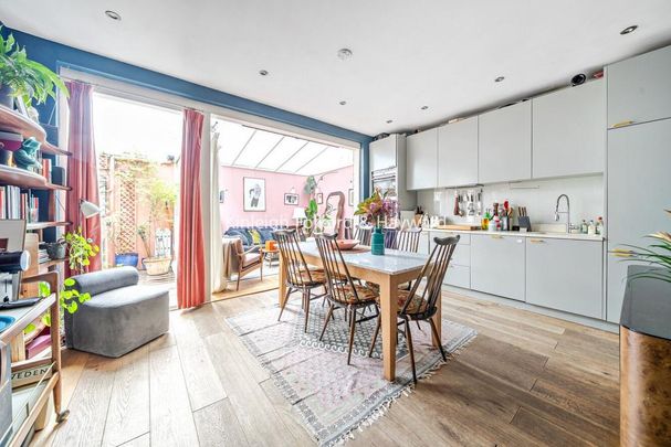 2 bedroom terraced house to rent - Photo 1