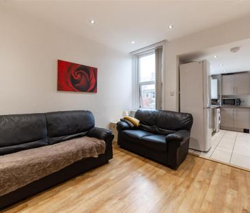 5 bedroom maisonette to rent - Photo 2